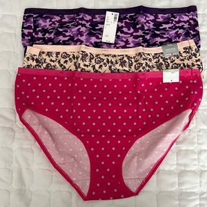 NWT-Avenue Hipster Panties
